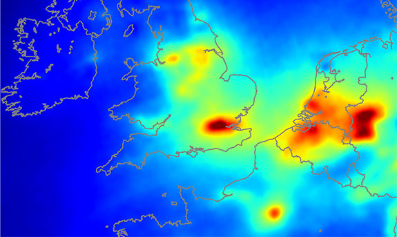 Luchtkwaliteit boven Nederland en het Verenigd Koninkrijk zoals in beeld gebracht door het OMI instrument op de NASA-satelliet EOS AURA. (beeld: KNMI)